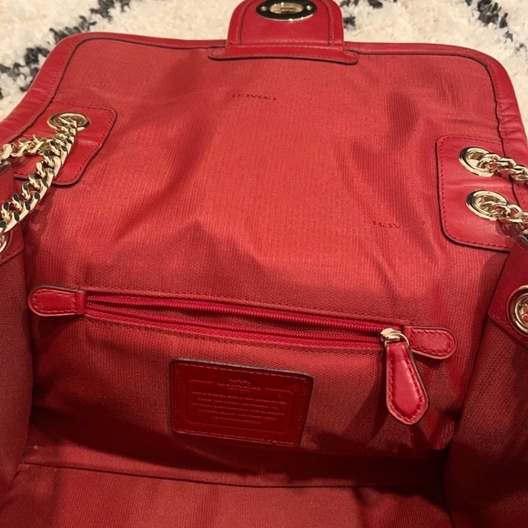 Coach Red Current crossbody - Picture 4 of 4